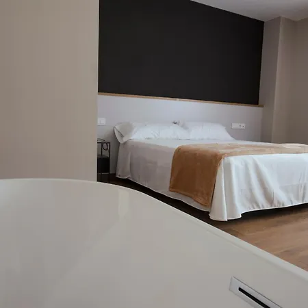 Hotell La 4*