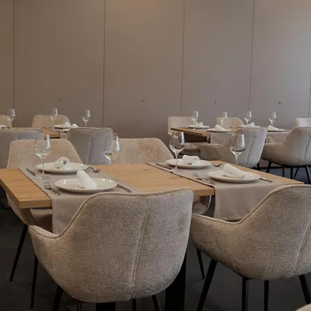 La Hotell Lugo