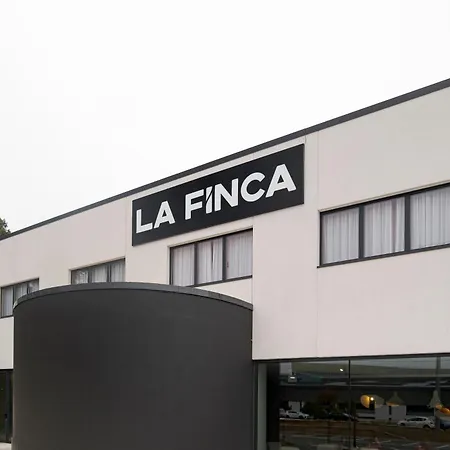 Hotel La 4*